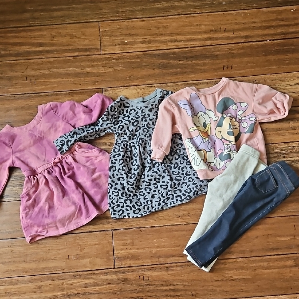 2T Disney Minnie & Daisy Pink Sweatshirt, 2 Dresses, 2 Pairs‎ Of Pants